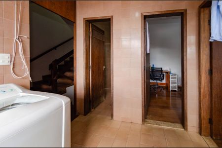 Casa à venda com 700m², 4 quartos e 3 vagasÁrea de serviço