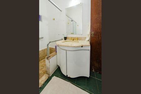 Casa à venda com 700m², 4 quartos e 3 vagasBanheiro