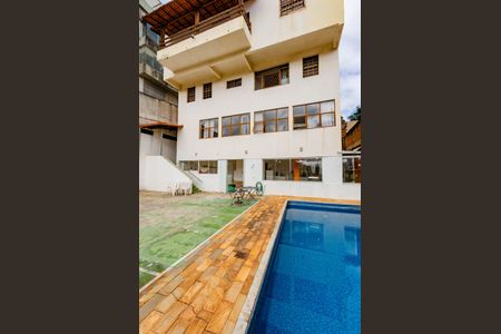Casa à venda com 700m², 4 quartos e 3 vagasÁrea externa