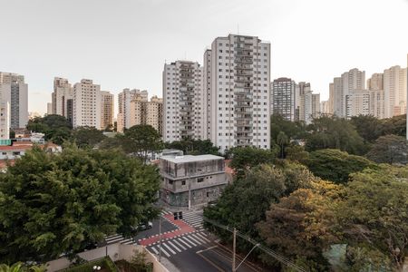 Apartamento para alugar com 106m², 3 quartos e 2 vagas Apartamento para alugar com 106m², 3 quartos e 2 vagasVista do Quarto 2