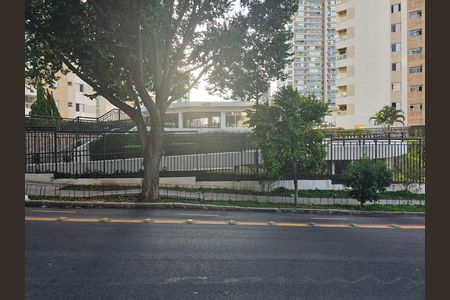 Apartamento para alugar com 106m², 3 quartos e 2 vagas Apartamento para alugar com 106m², 3 quartos e 2 vagasFachada