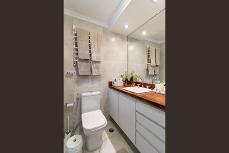 Apartamento para alugar com 106m², 3 quartos e 2 vagas Apartamento para alugar com 106m², 3 quartos e 2 vagasBanheiro da Suíte