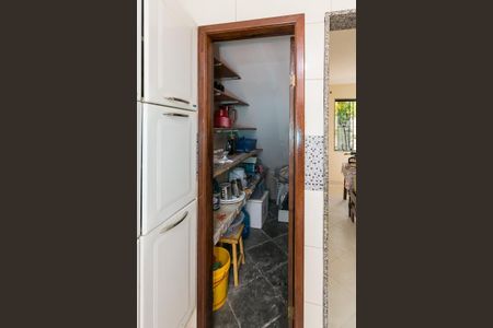 Apartamento para alugar com 70m², 2 quartos e sem vagaCozinha - Despensa