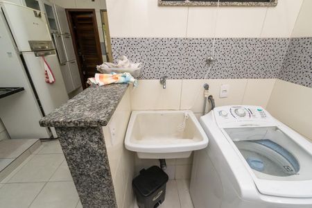Apartamento para alugar com 70m², 2 quartos e sem vagaÁrea de Serviço