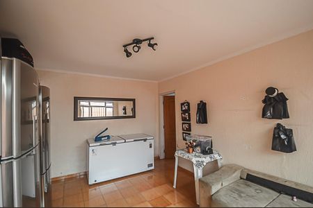 Casa à venda com 115m², 3 quartos e 3 vagasSala