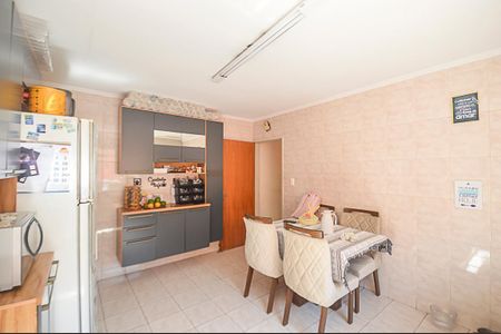 Casa à venda com 115m², 3 quartos e 3 vagasCozinha 