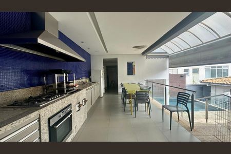 Casa à venda com 287m², 3 quartos e 3 vagas Casa à venda com 287m², 3 quartos e 3 vagasEspaço Gourmet