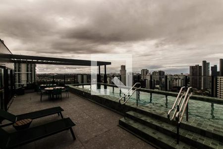 Apartamento para alugar com 29m², 1 quarto e 1 vaga Apartamento para alugar com 29m², 1 quarto e 1 vagaÁrea comum - Piscina