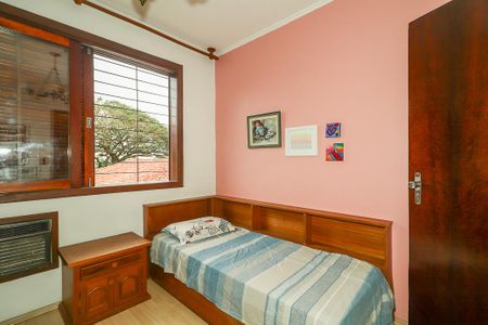 Casa à venda com 226m², 3 quartos e 2 vagasQuarto 2