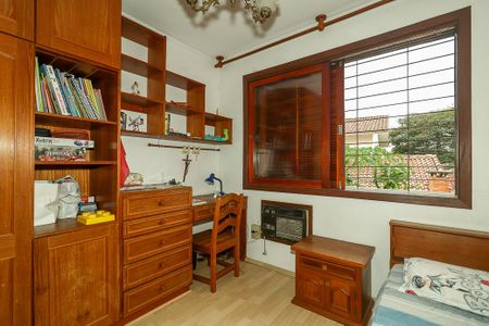 Casa à venda com 226m², 3 quartos e 2 vagasQuarto 2