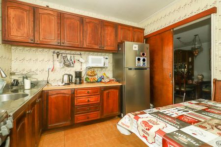 Casa à venda com 226m², 3 quartos e 2 vagasCozinha