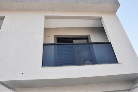 Casa à venda com 129m², 3 quartos e 2 vagas Casa à venda com 129m², 3 quartos e 2 vagasQuintal