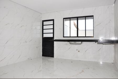 Casa à venda com 129m², 3 quartos e 2 vagas Casa à venda com 129m², 3 quartos e 2 vagasCozinha