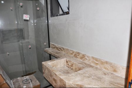 Casa à venda com 129m², 3 quartos e 2 vagas Casa à venda com 129m², 3 quartos e 2 vagas Banheiro Social