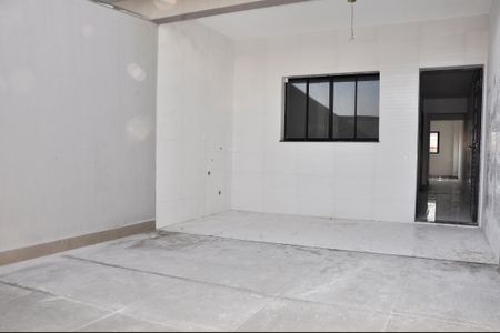 Casa à venda com 129m², 3 quartos e 2 vagas Casa à venda com 129m², 3 quartos e 2 vagasQuintal