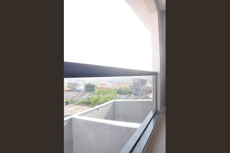 Casa à venda com 129m², 3 quartos e 2 vagas Casa à venda com 129m², 3 quartos e 2 vagasVaranda / Quarto 1