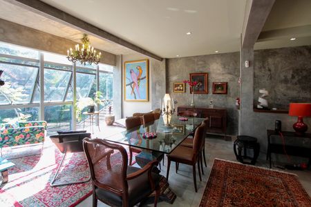 Casa de condomínio para alugar com 560m², 4 quartos e sem vagaSala de jantar