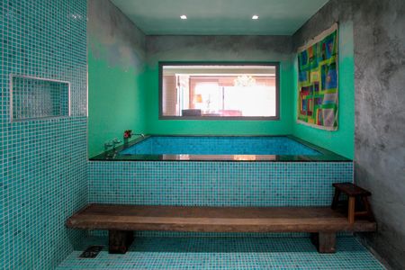 Casa de condomínio para alugar com 560m², 4 quartos e sem vagaBanheiro Quarto 2 suíte máster