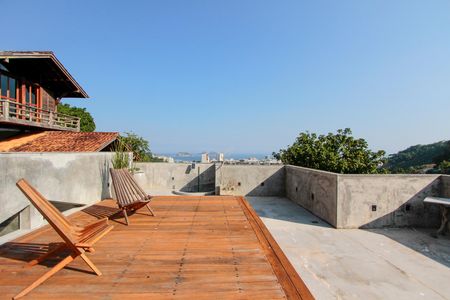 Casa de condomínio para alugar com 560m², 4 quartos e sem vagaTerraço