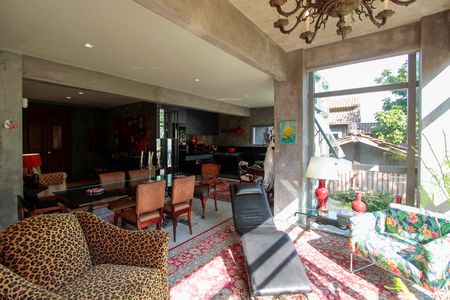 Casa de condomínio para alugar com 560m², 4 quartos e sem vagaSala de jantar