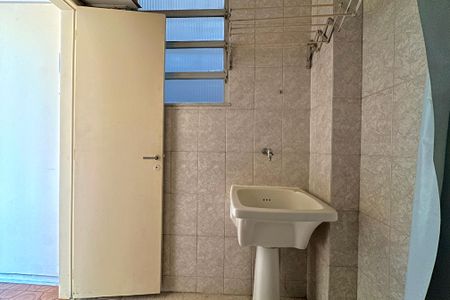 Studio à venda com 34m², 1 quarto e sem vaga Studio à venda com 34m², 1 quarto e sem vagaBanheiro