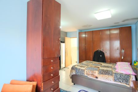 Casa à venda com 145m², 2 quartos e 2 vagasSuíte 2