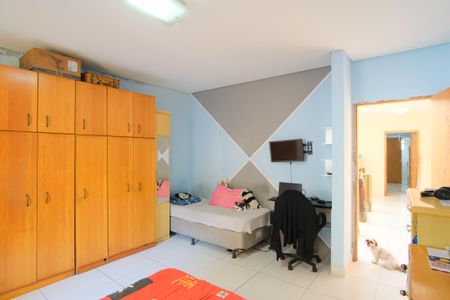 Casa à venda com 145m², 2 quartos e 2 vagasSuíte 1