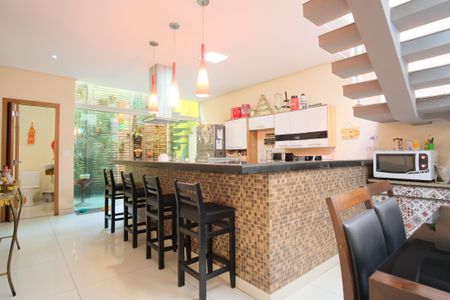 Casa à venda com 145m², 2 quartos e 2 vagasCozinha