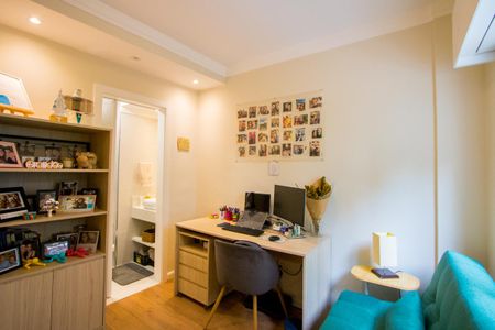 Apartamento à venda com 112m², 3 quartos e 1 vaga Apartamento à venda com 112m², 3 quartos e 1 vaga Suíte 2