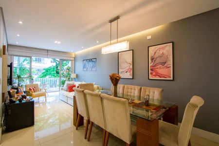 Apartamento à venda com 112m², 3 quartos e 1 vaga Apartamento à venda com 112m², 3 quartos e 1 vagaSala