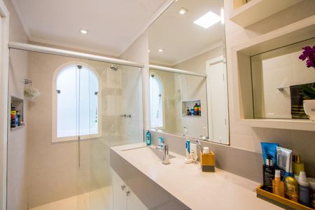 Apartamento à venda com 112m², 3 quartos e 1 vaga Apartamento à venda com 112m², 3 quartos e 1 vagaBanheiro da Suíte