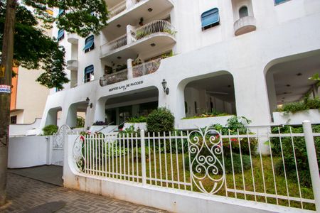 Apartamento à venda com 112m², 3 quartos e 1 vaga Apartamento à venda com 112m², 3 quartos e 1 vagaFachada