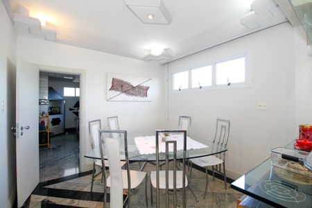 Apartamento à venda com 188m², 2 quartos e 1 vaga Apartamento à venda com 188m², 2 quartos e 1 vagaSala de Jantar