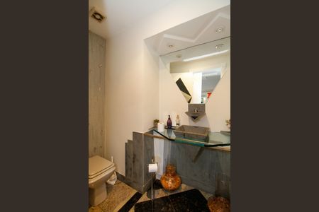 Apartamento à venda com 188m², 2 quartos e 1 vaga Apartamento à venda com 188m², 2 quartos e 1 vagaLavabo