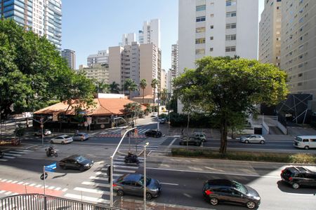 Apartamento à venda com 188m², 2 quartos e 1 vaga Apartamento à venda com 188m², 2 quartos e 1 vagaVista da Suíte 2