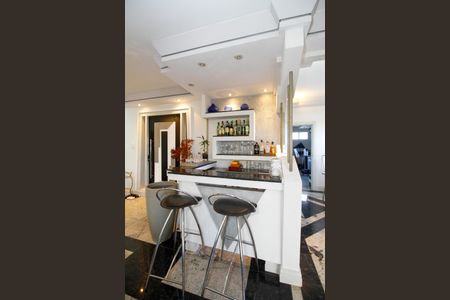 Apartamento à venda com 188m², 2 quartos e 1 vaga Apartamento à venda com 188m², 2 quartos e 1 vagaSala - Bar