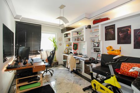 Apartamento à venda com 188m², 2 quartos e 1 vaga Apartamento à venda com 188m², 2 quartos e 1 vagaSala de Tv