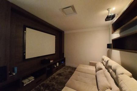 Casa de condomínio à venda com 410m², 3 quartos e 4 vagas Casa de condomínio à venda com 410m², 3 quartos e 4 vagasSala - Cinema