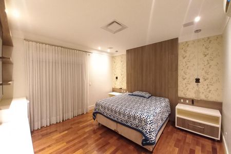 Casa de condomínio à venda com 410m², 3 quartos e 4 vagas Casa de condomínio à venda com 410m², 3 quartos e 4 vagasSuíte 2