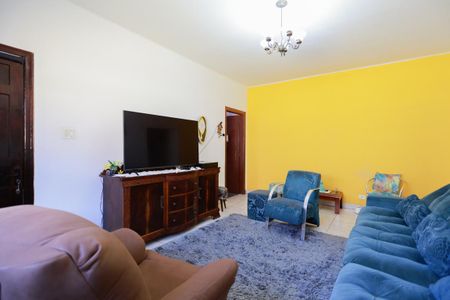 Casa à venda com 212m², 4 quartos e 13 vagasCasa 1 - Sala de estar