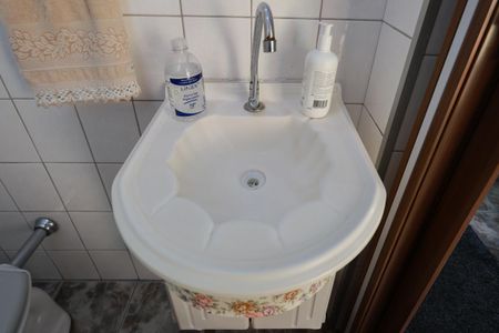 Casa à venda com 212m², 4 quartos e 13 vagasCasa 1 - Lavabo de serviço