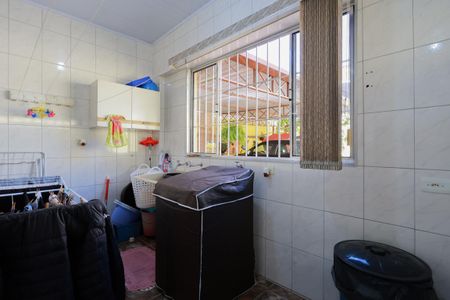 Casa à venda com 212m², 4 quartos e 13 vagasCasa 1 - Área de serviço