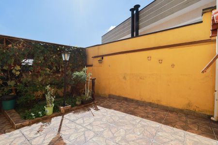 Casa à venda com 212m², 4 quartos e 13 vagasCasa 2 - Quintal