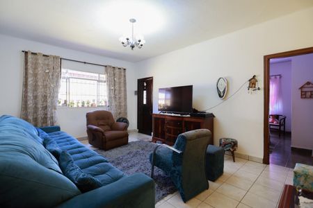 Casa à venda com 212m², 4 quartos e 13 vagasCasa 1 - Sala de estar