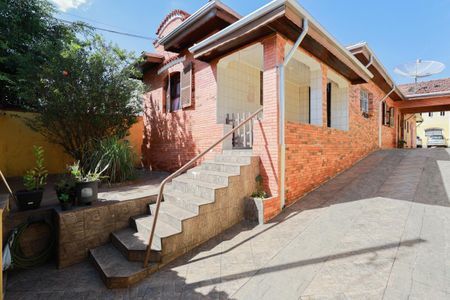 Casa à venda com 212m², 4 quartos e 13 vagasGaragem