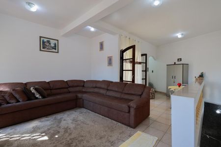 Casa à venda com 212m², 4 quartos e 13 vagasCasa 2 - Sala