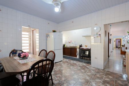 Casa à venda com 212m², 4 quartos e 13 vagasCasa 1 - Cozinha