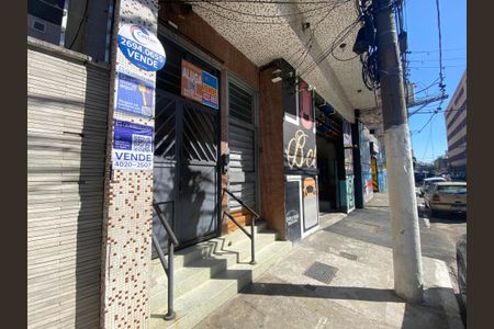 Apartamento à venda com 55m², 1 quarto e sem vagaFachada