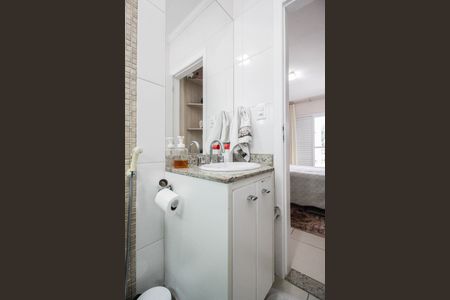 Casa à venda com 240m², 3 quartos e 4 vagasBanheiro da Suíte 2