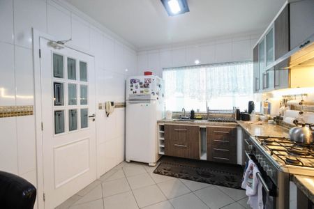 Casa à venda com 240m², 3 quartos e 4 vagasCozinha